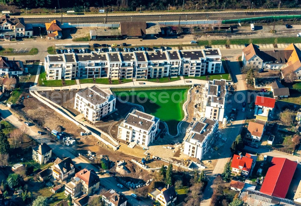 Kenzingen from the bird's eye view: Construction site to build a new multi-family residential complex Seeleben in Kenzinger Quartier on Wasser in Kenzingen in the state Baden-Wurttemberg, Germany