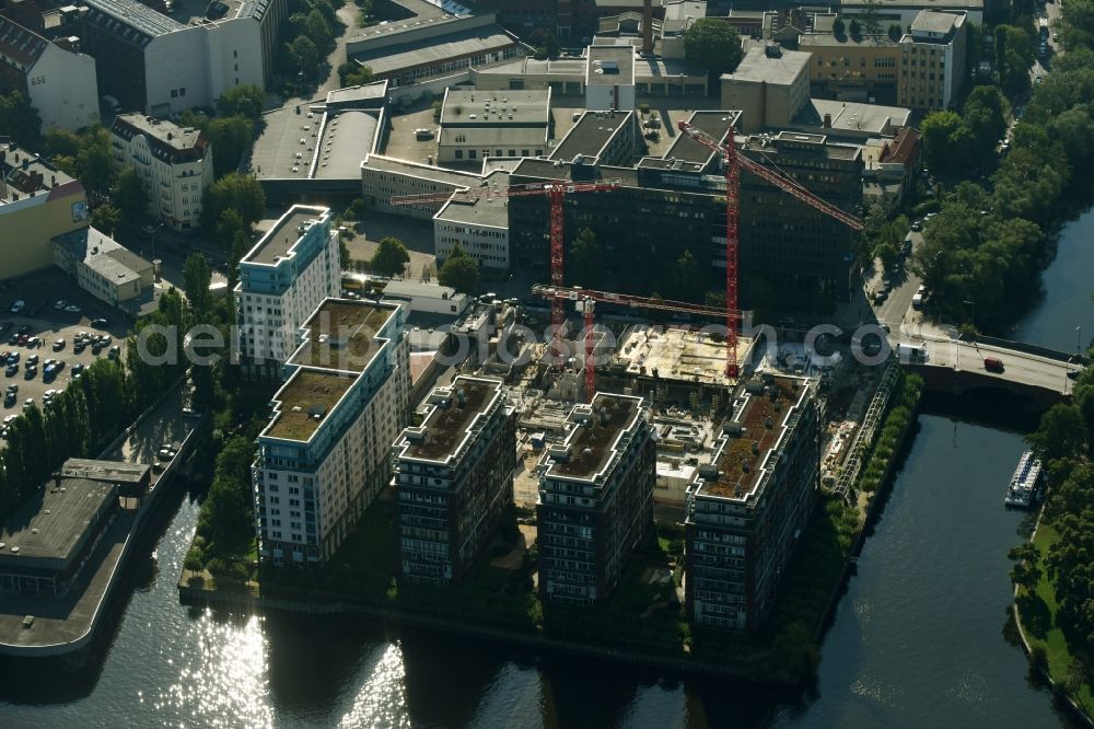 Berlin from the bird's eye view: Construction site to build a new multi-family residential complex Spree-One of OPTIMA-AEGIDIUS-FIRMENGRUPPE Nymphenburger Beteiligungs AG on Dovestrasse in the district Charlottenburg-Wilmersdorf in Berlin, Germany