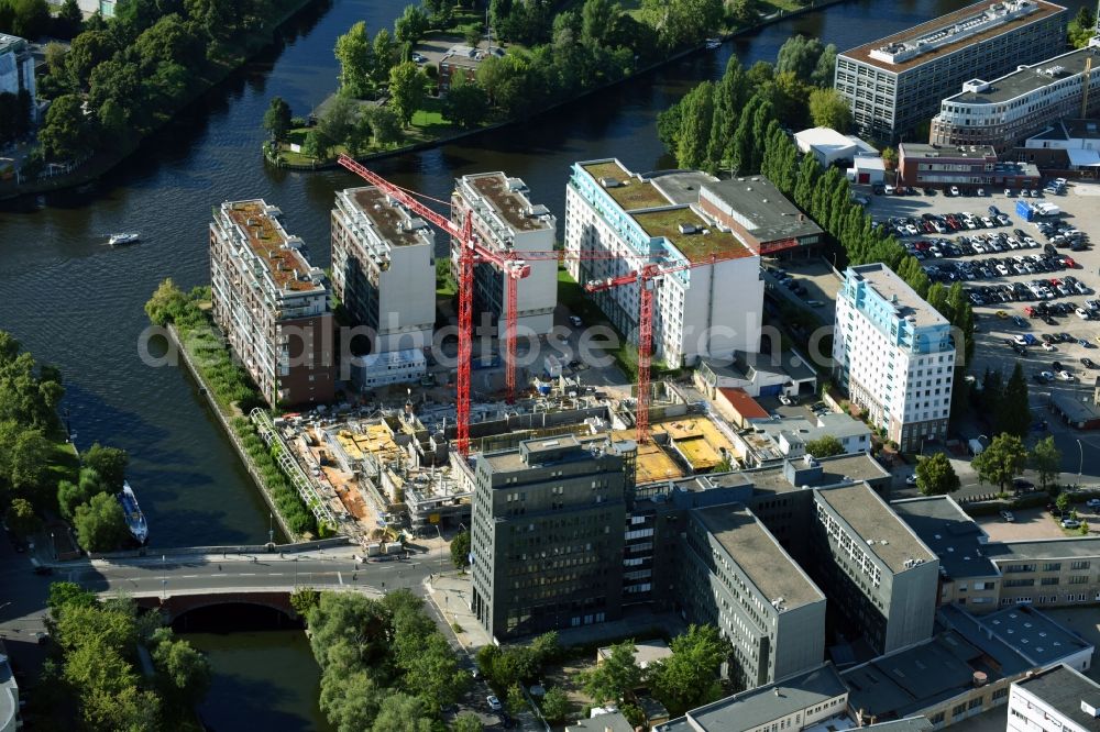 Berlin from the bird's eye view: Construction site to build a new multi-family residential complex Spree-One of OPTIMA-AEGIDIUS-FIRMENGRUPPE Nymphenburger Beteiligungs AG on Dovestrasse in the district Charlottenburg-Wilmersdorf in Berlin, Germany