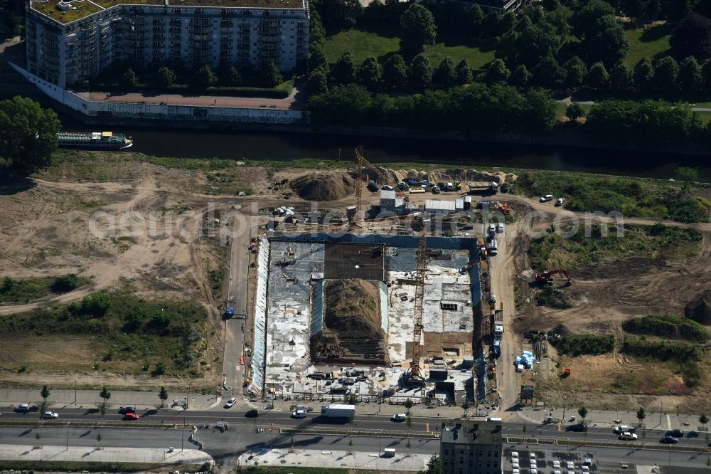 Aerial photograph Berlin - Construction site to build a new multi-family residential complex Stadthafenquartier on Heidestrasse in aerea Europacity in Berlin. Construction company is the Richard Ditting GmbH & Co. KG