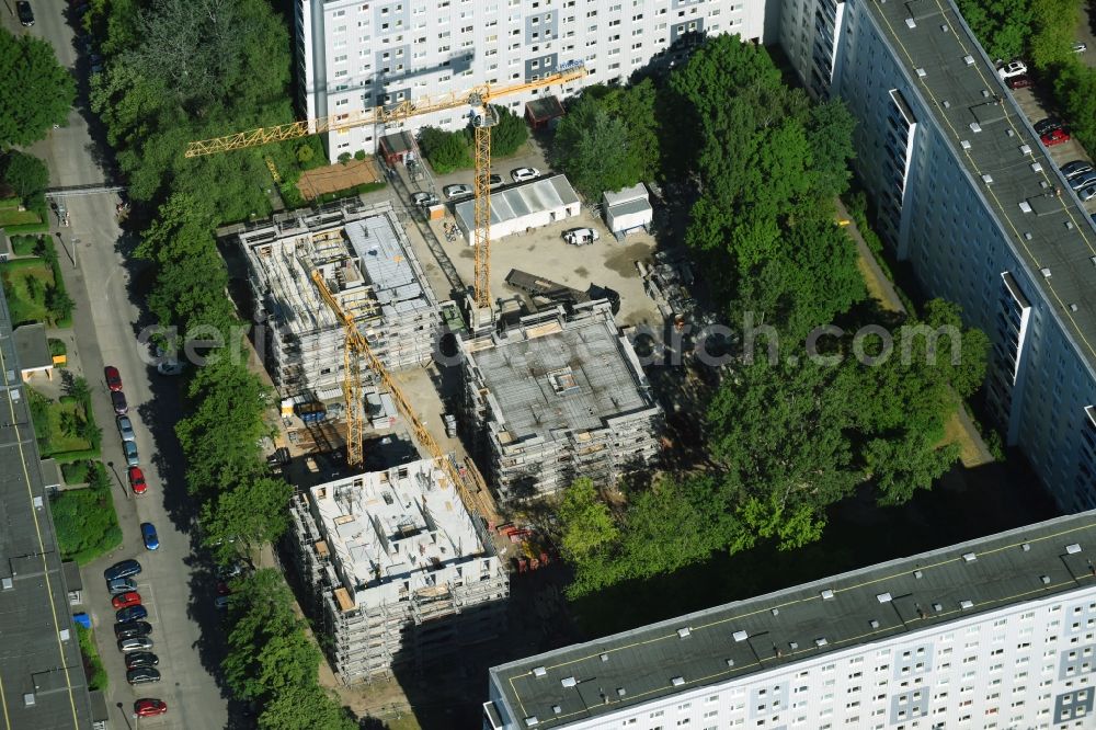 Aerial image Berlin - Construction site to build a new multi-family residential complex townhouses Dolgenseestrasse of housing association HOWOGE in the district Lichtenberg in Berlin, Germany