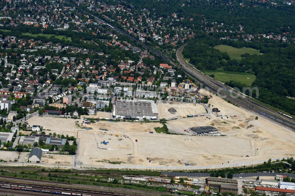 München from the bird's eye view: Construction site to build a new multi-family residential complex Stadtquartier Paul-Gerhardt-Allee - Berduxstrasse - Hildachstrasse in the district Pasing-Obermenzing in Munich in the state Bavaria, Germany