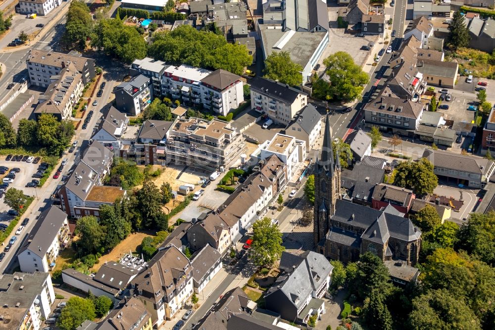 Heiligenhaus from above - Construction site to build a new multi-family residential complex of Tecklenburg GmbH on Linoffeldstrasse in Heiligenhaus in the state North Rhine-Westphalia, Germany