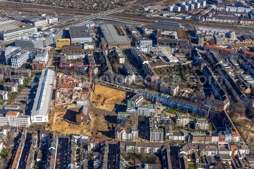 Düsseldorf from the bird's eye view: Construction site to build a new multi-family residential complex Ulmer Hoeh' on Ulmenstrasse in Duesseldorf at Ruhrgebiet in the state North Rhine-Westphalia, Germany