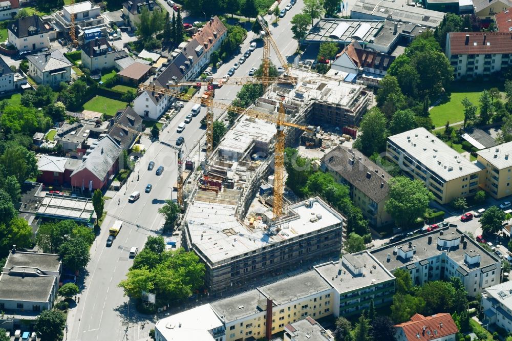 München from above - Construction site to build a new multi-family residential complex of walser projekt management gmbh on Freisinger Landstrasse - Floriansmuehlstrasse in Munich in the state Bavaria, Germany