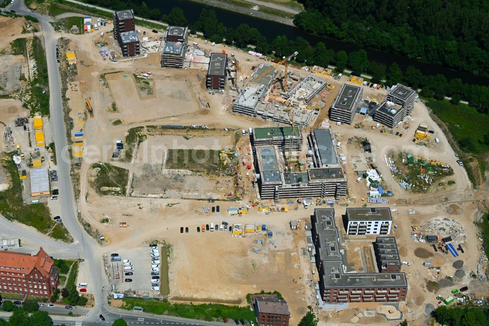 Aerial photograph Hannover - Construction site to build a new multi-family residential complex Wasserstadt Limmer in the district Limmer in Hannover in the state Lower Saxony, Germany