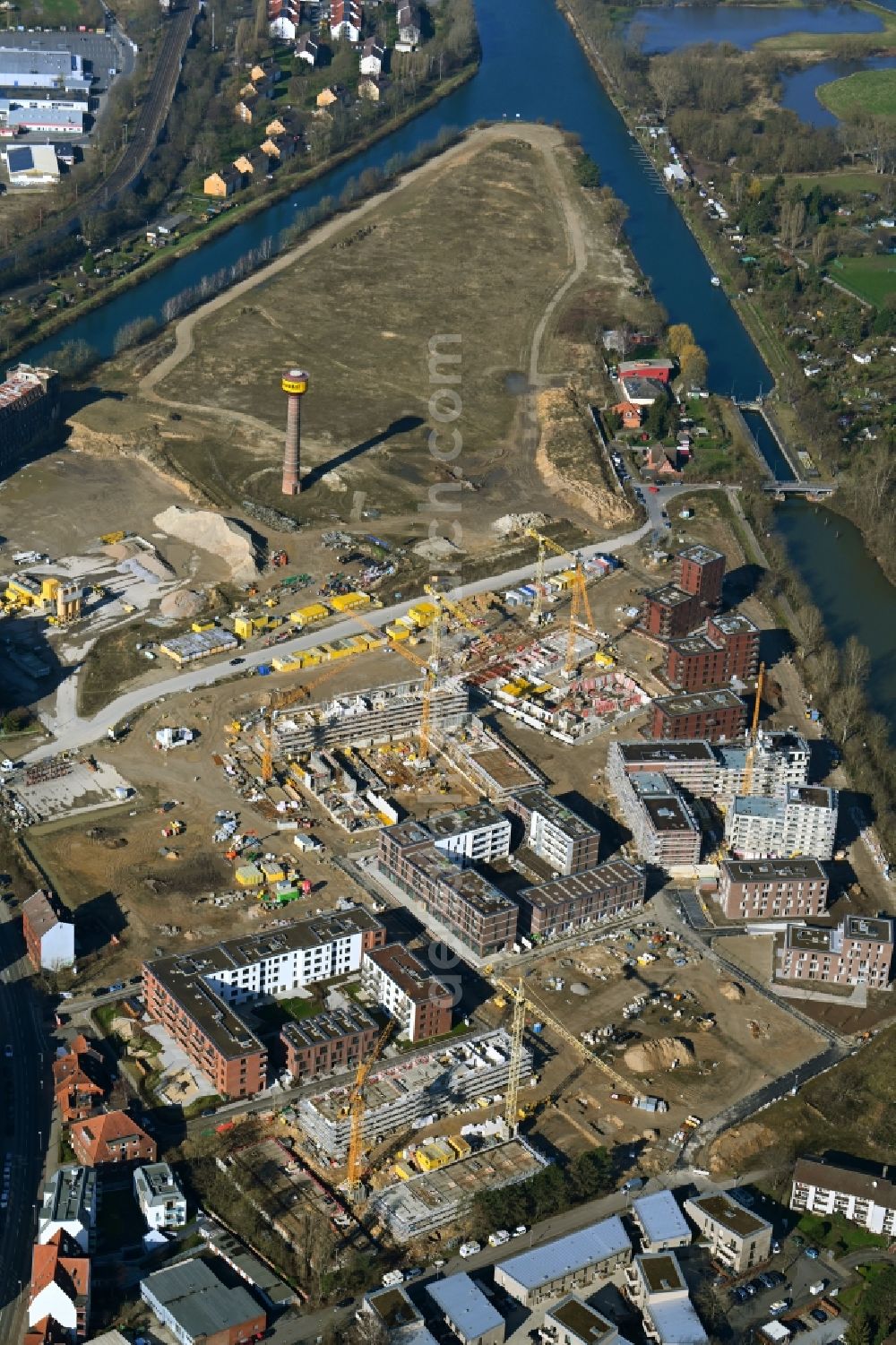 Aerial image Hannover - Construction site to build a new multi-family residential complex Wasserstadt Limmer in the district Limmer in Hannover in the state Lower Saxony, Germany