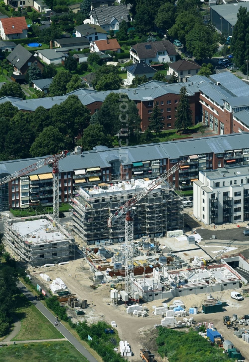 Aerial image Berlin - Construction site to build a new multi-family residential complex on Weissenhoeher Strasse - Arno-Phillipstal-Strasse of Bonava Deutschland GmbH im Stadtteil Kaulsdorf in Berlin