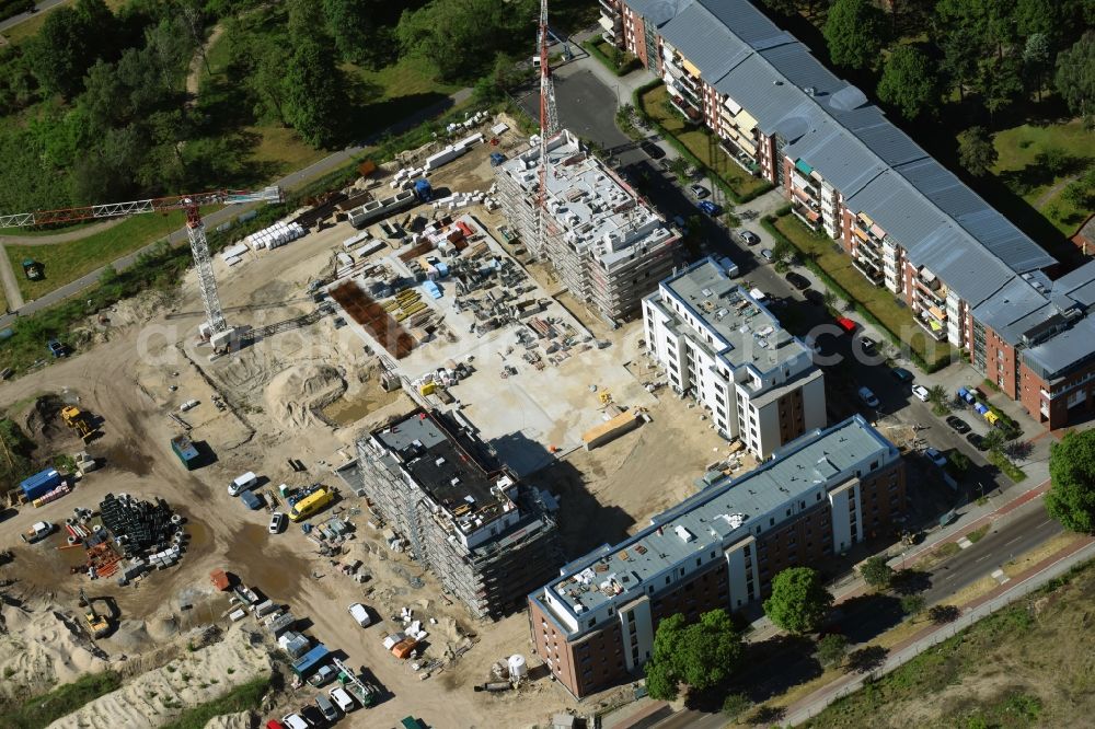 Berlin from the bird's eye view: Construction site to build a new multi-family residential complex on Weissenhoeher Strasse - Arno-Phillipstal-Strasse of Bonava Deutschland GmbH im Stadtteil Kaulsdorf in Berlin