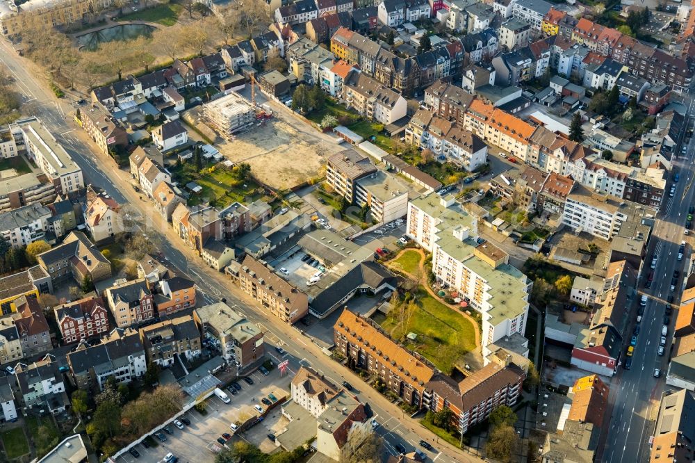 Hamm from the bird's eye view: Construction site to build a new multi-family residential complex of Westfaelisch-Lippische Vermoegensverwaltungsgesellschaft mbH on Brentanostrasse in Hamm in the state North Rhine-Westphalia, Germany