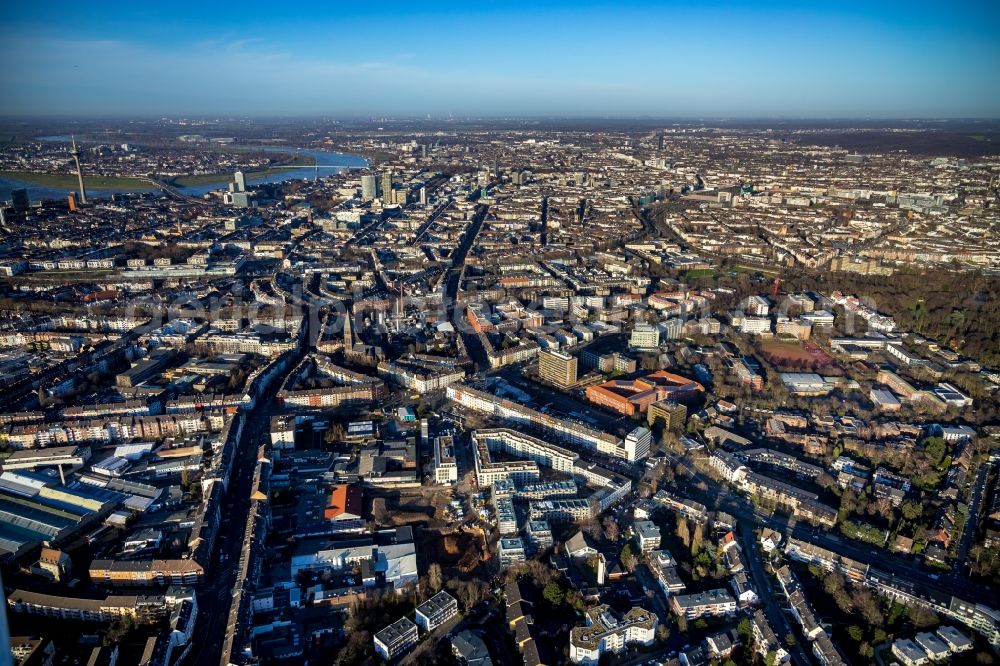 Düsseldorf from the bird's eye view: Construction site to build the new multi-family residential complex WILMA-Wohngebiet Freiraum on Witzelstrasse in the district Bilk in Duesseldorf in the state North Rhine-Westphalia, Germany