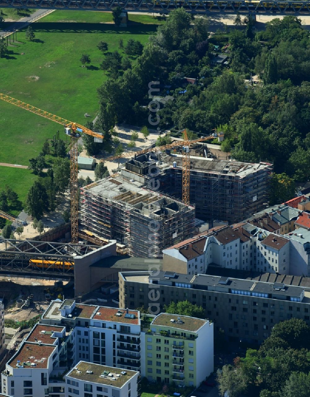 Berlin from the bird's eye view: Construction site to build a new multi-family residential complex WOHNPANORAMA on Dennewitzstrasse in the district Kreuzberg in Berlin, Germany