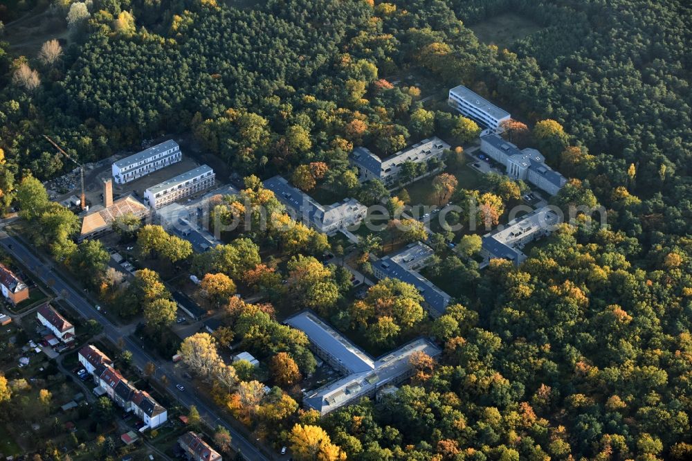 Aerial image Berlin - Construction site to build a new multi-family residential complex des frueheren Makarenko-Kinderheims an der Suedostallee in Berlin in Germany