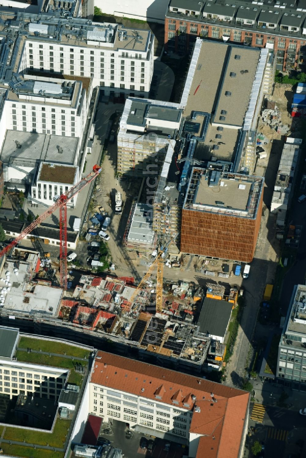 Berlin from above - Construction site to build a new multi-family residential complex Zinnowitzer Strasse in the district Mitte in Berlin, Germany