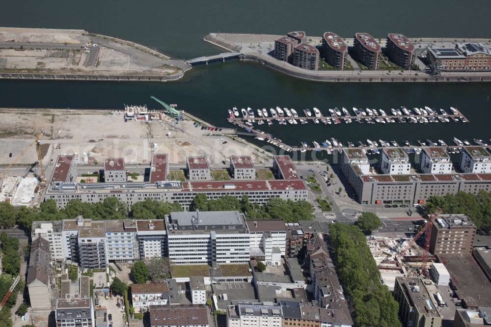 Mainz from above - Construction site to build a new multi-family residential complex on Zollhafen in Mainz in the state Rhineland-Palatinate, Germany