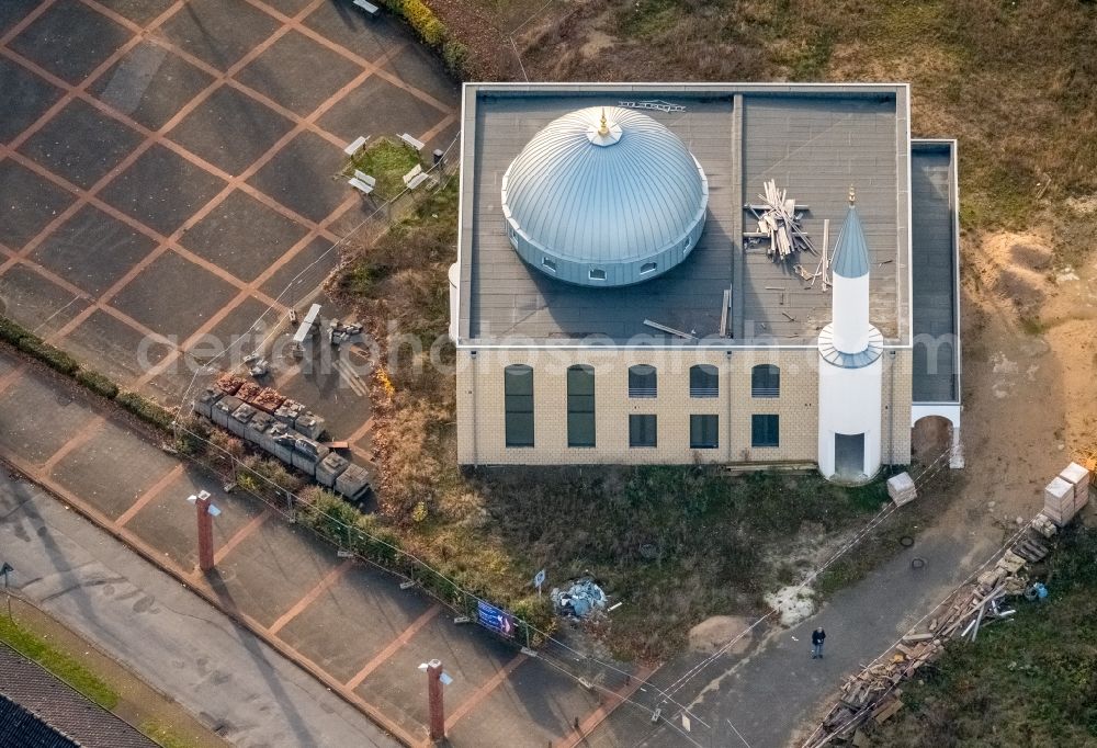 Voerde (Niederrhein) from above - Mosque construction site Yeni YeA