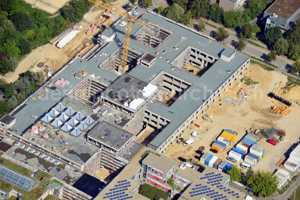 Aerial image Berlin - Construction site for the construction of a new library of small compartments and a scientific library of the Free University at the FU Berlin Dahlem Fabeckstrasse