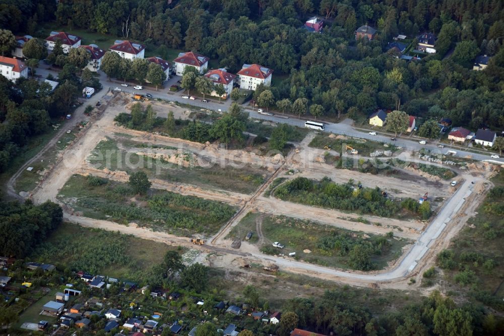 Stahnsdorf from the bird's eye view: Construction site of a new residential area on Heinrich-Zille-Strasse in Stahnsdorf in the state of Brandenburg