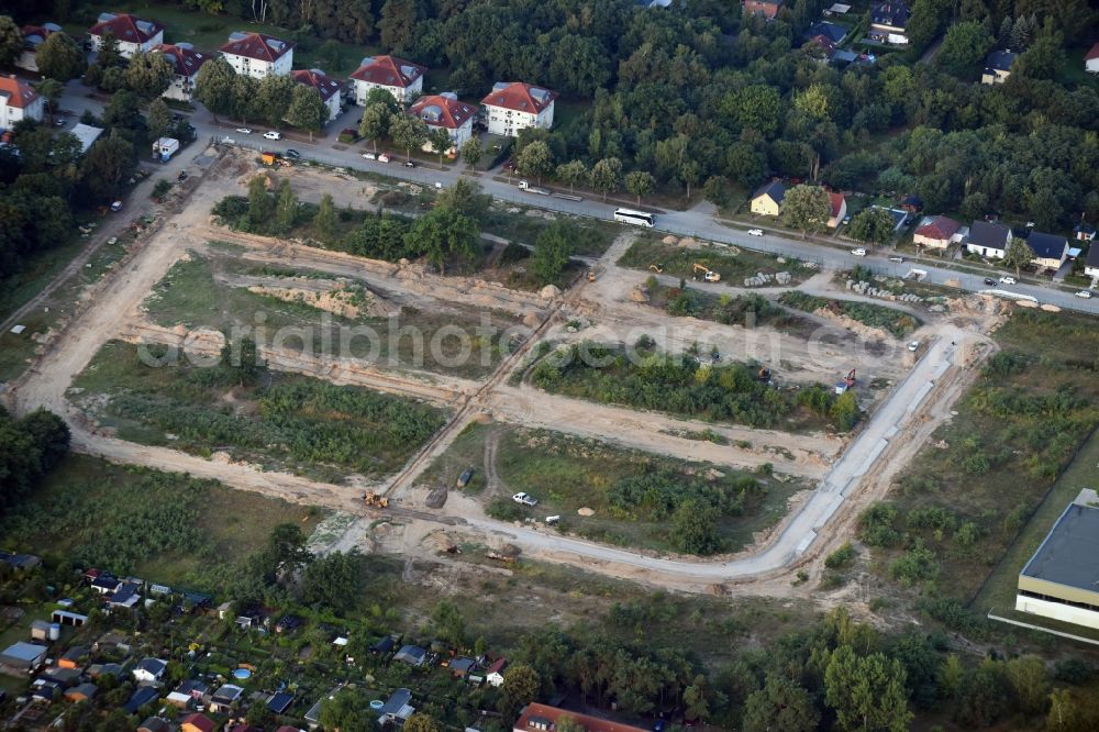 Aerial photograph Stahnsdorf - Construction site of a new residential area on Heinrich-Zille-Strasse in Stahnsdorf in the state of Brandenburg