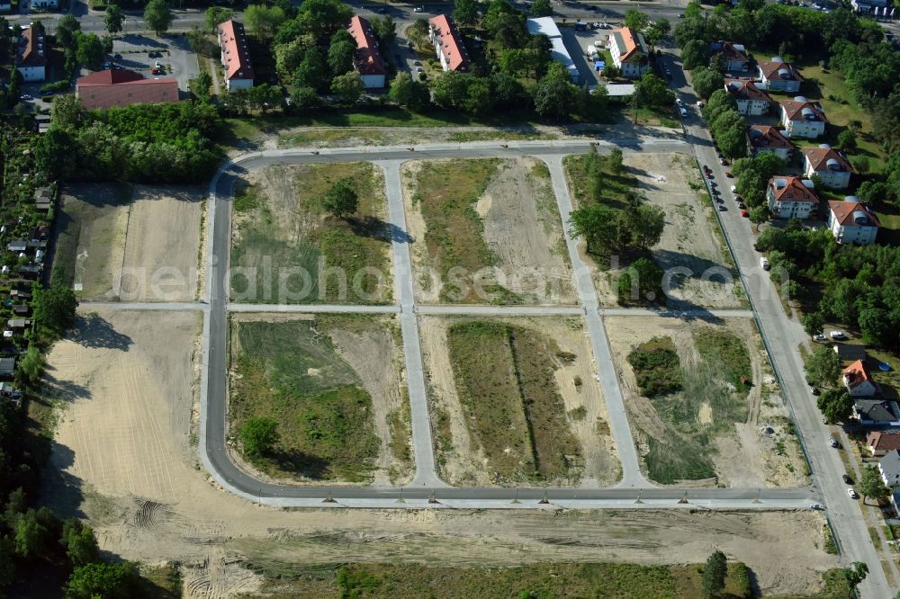 Aerial photograph Stahnsdorf - Construction site of a new residential area on Heinrich-Zille-Strasse in Stahnsdorf in the state of Brandenburg