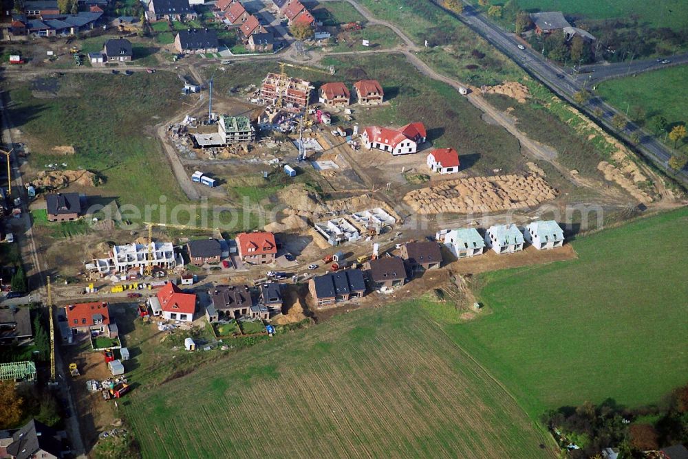 Kamp-Lintfort from above - Construction site for the new building quarter Niersenbruch in Kamp-Lintfort in the state North Rhine-Westphalia