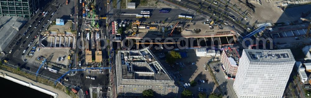 Aerial image Berlin - Construction site to build a new north - south tunnel for the train at the main station in Berlin Moabit. Known as the S21 north tunnel connection is part of the tunnel complex of the German Bahn AG