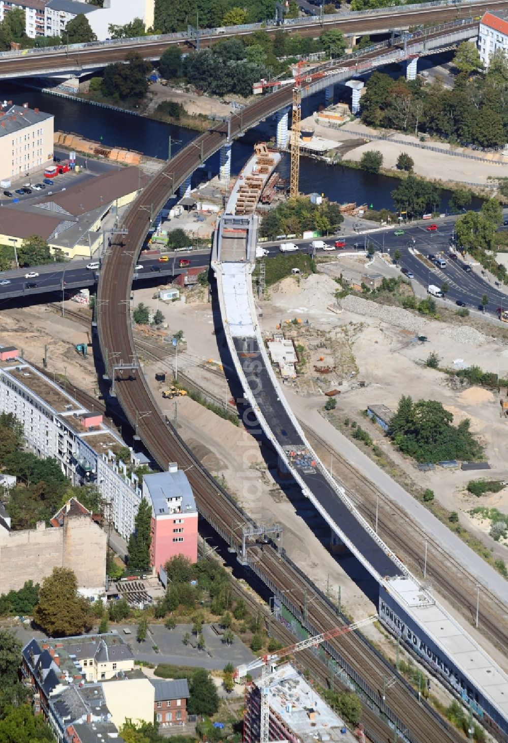 Aerial photograph Berlin - Construction site for the new building the Nordring- connection S21 of the S-Bahn in Berlin