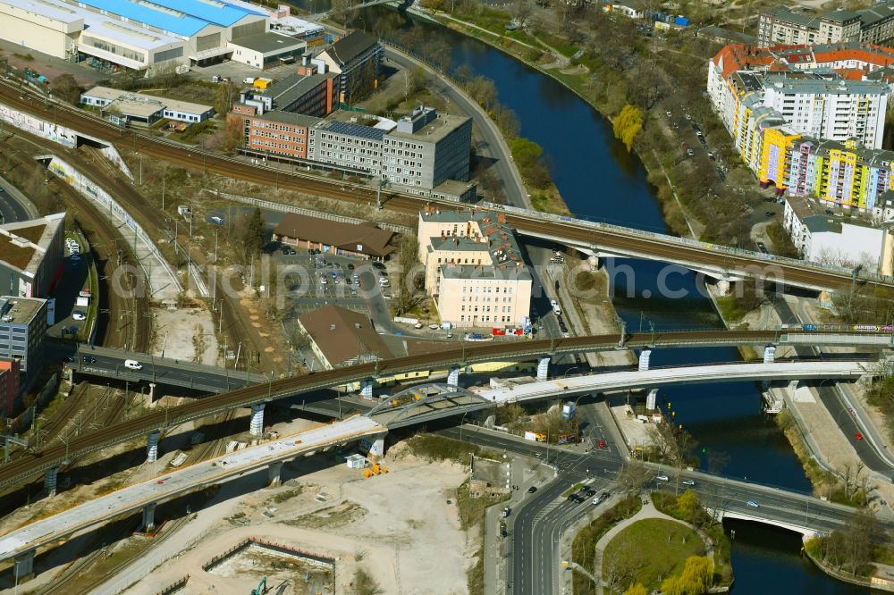 Aerial image Berlin - Baustelle zum Neubau der Nordring- Anbindung - Trasse der S21 fuer die Berliner S-Bahn entlang der Bruecker zur Perleberger Strasse - Heidestrasse in Berlin