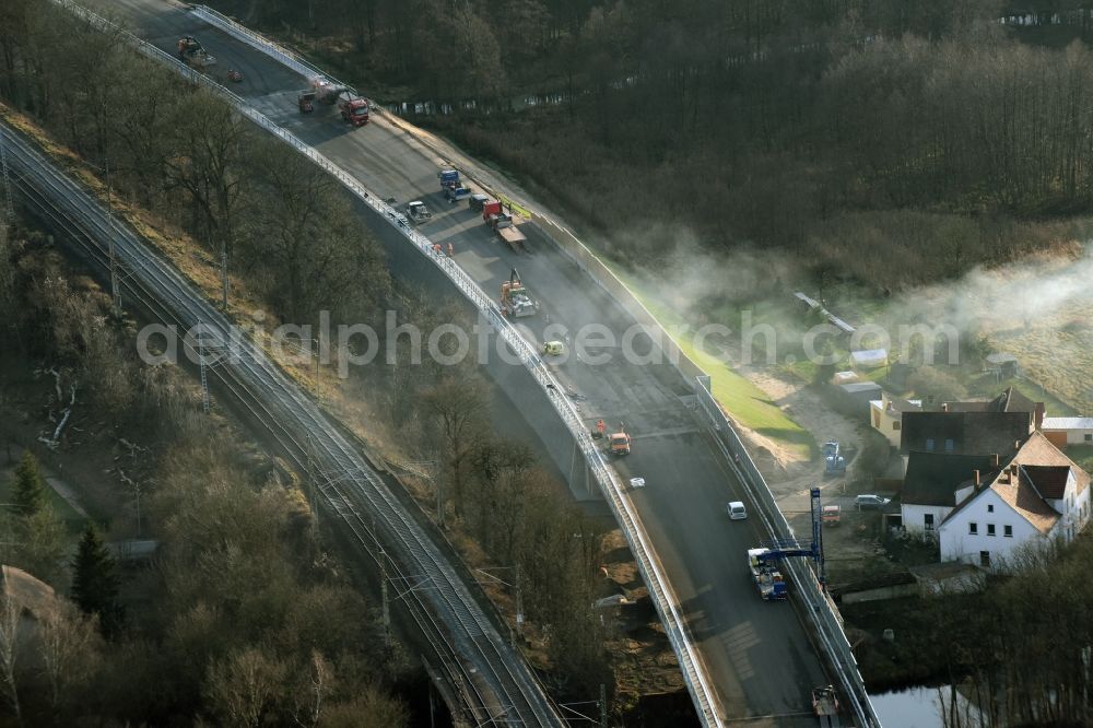 Brieskow-Finkenheerd from the bird's eye view: Construction site for the new building der OU Ortsumfahrung der Bundesstrasse B112 in Brieskow-Finkenheerd in the state Brandenburg