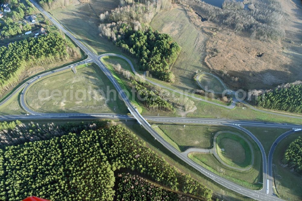 Brieskow-Finkenheerd from the bird's eye view: Construction site for the new building der OU Ortsumfahrung der Bundesstrasse B112 in Brieskow-Finkenheerd in the state Brandenburg