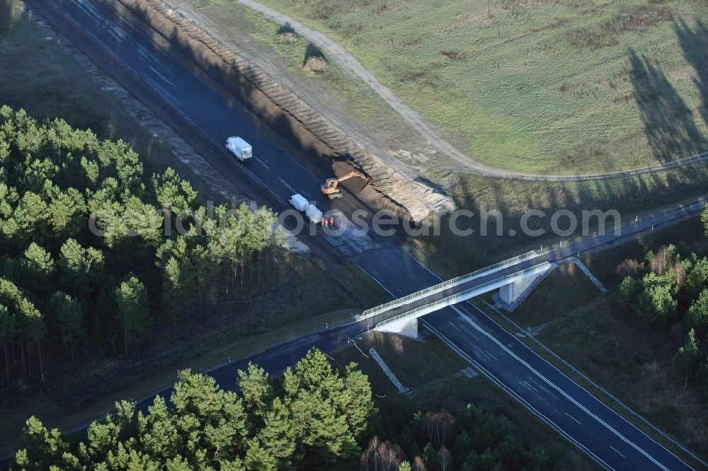 Brieskow-Finkenheerd from the bird's eye view: Construction site for the new building der OU Ortsumfahrung der Bundesstrasse B112 in Brieskow-Finkenheerd in the state Brandenburg