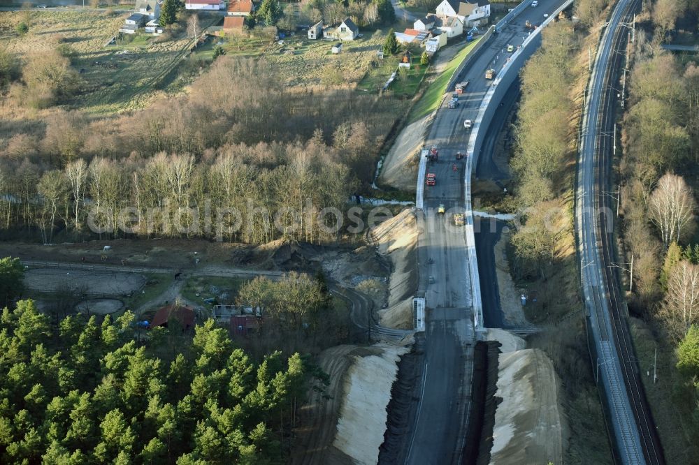 Brieskow-Finkenheerd from the bird's eye view: Construction site for the new building der OU Ortsumfahrung der Bundesstrasse B112 in Brieskow-Finkenheerd in the state Brandenburg