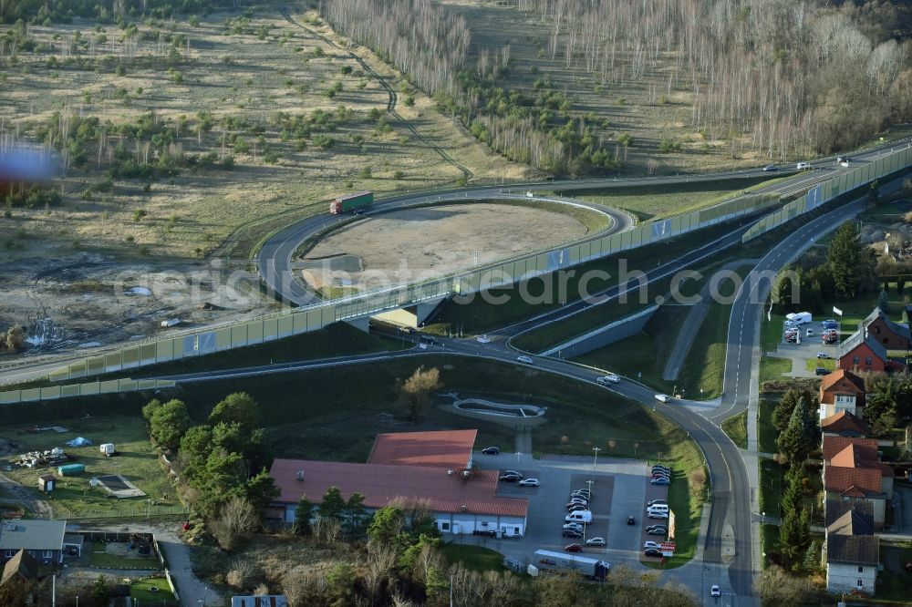 Brieskow-Finkenheerd from the bird's eye view: Construction site for the new building der OU Ortsumfahrung der Bundesstrasse B112 in Brieskow-Finkenheerd in the state Brandenburg