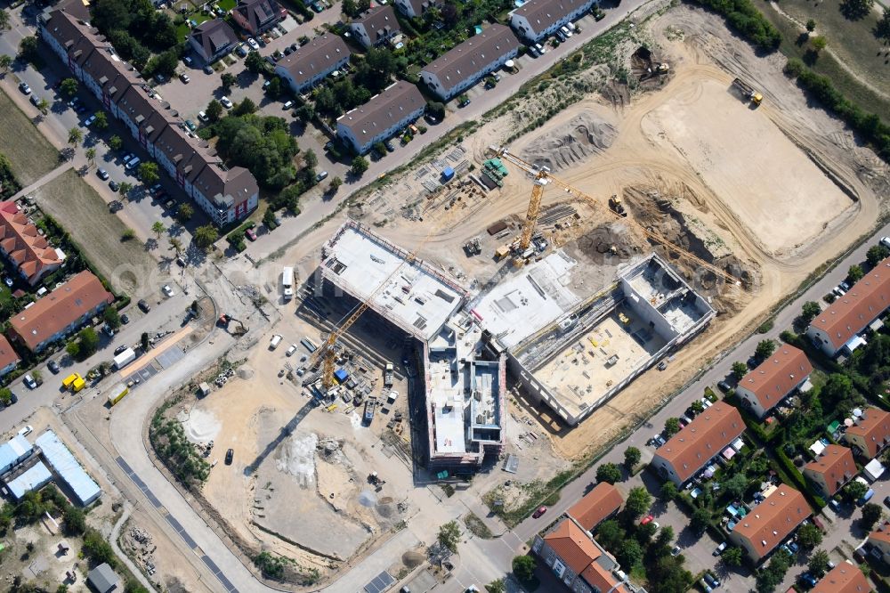 Aerial photograph Hönow - Construction site for the new building city destrict center between of Schulstrasse and of Marderstrasse in Hoenow in the state Brandenburg, Germany