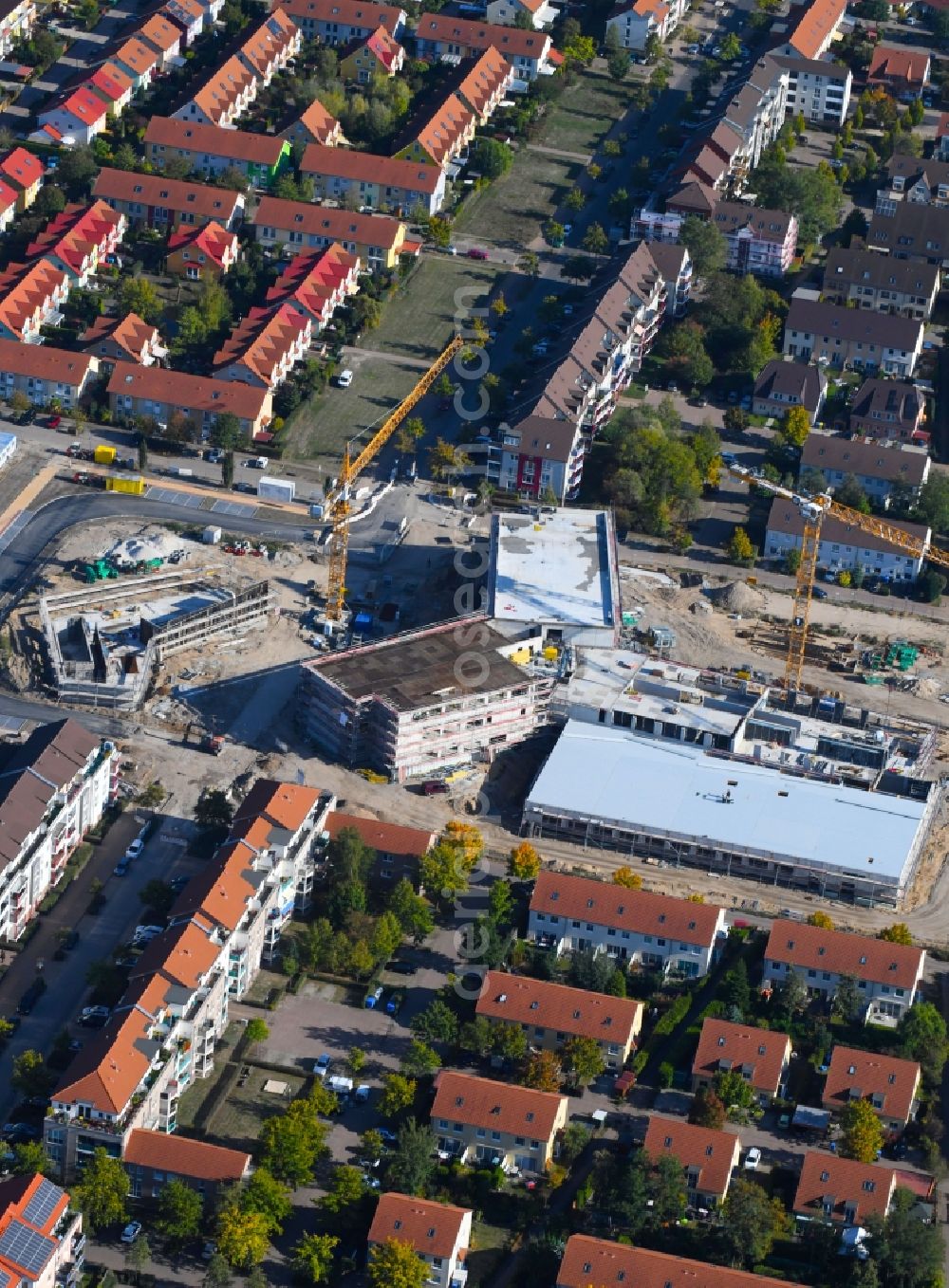 Aerial photograph Hönow - Construction site for the new building city destrict center between of Schulstrasse and of Marderstrasse in Hoenow in the state Brandenburg, Germany