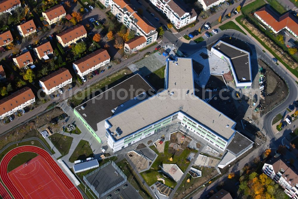 Aerial photograph Hönow - Construction site for the new building city destrict center between of Schulstrasse and of Marderstrasse in Hoenow in the state Brandenburg, Germany