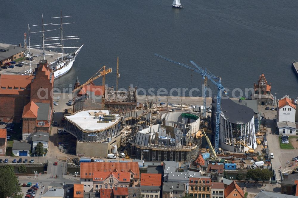 Aerial image Stralsund - Harbor island by Ozeaneum Oceanographic Museum in Stralsund in Mecklenburg - Western Pomerania