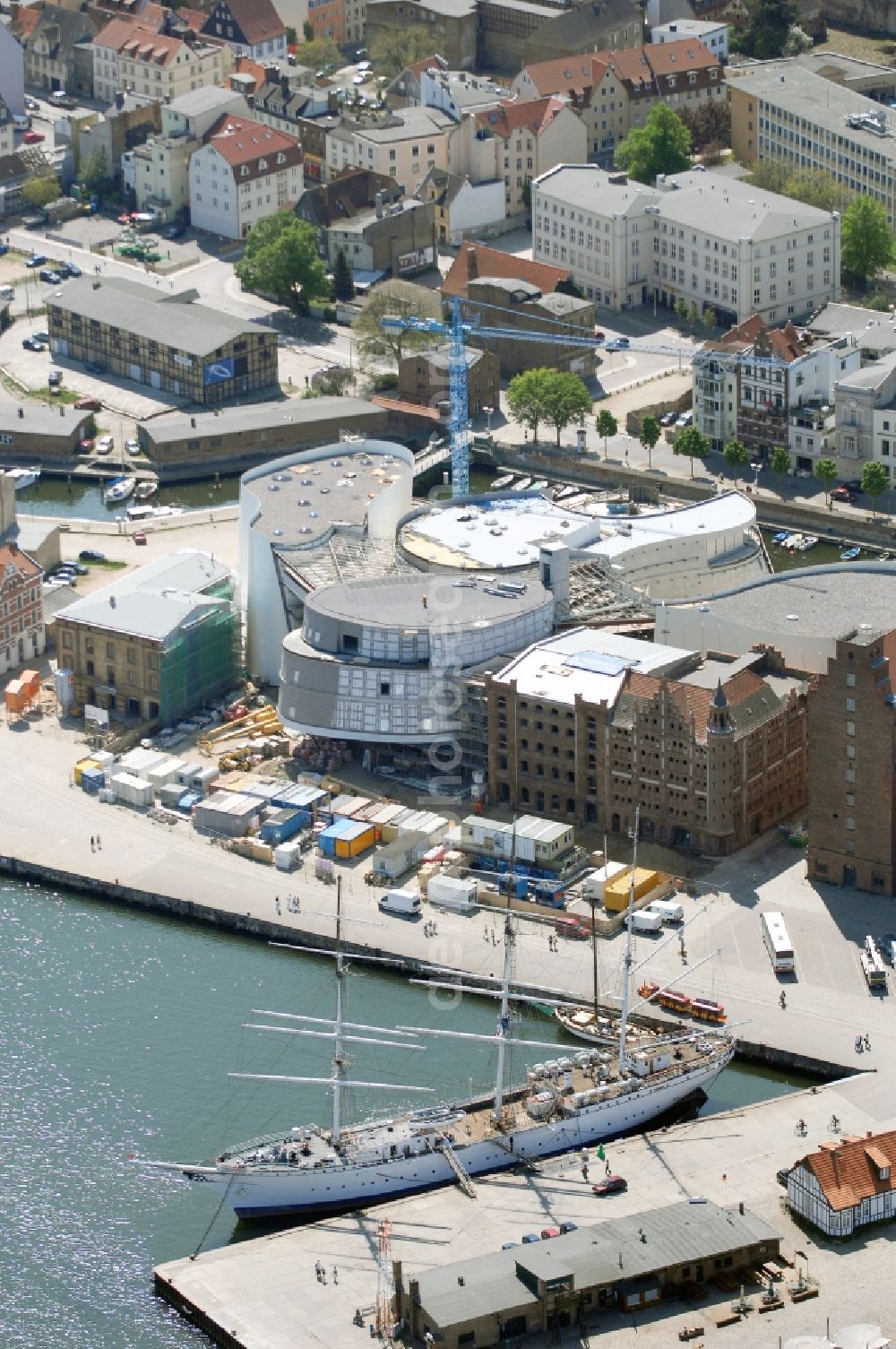 Aerial image Stralsund - Harbor island by Ozeaneum Oceanographic Museum in Stralsund in Mecklenburg - Western Pomerania