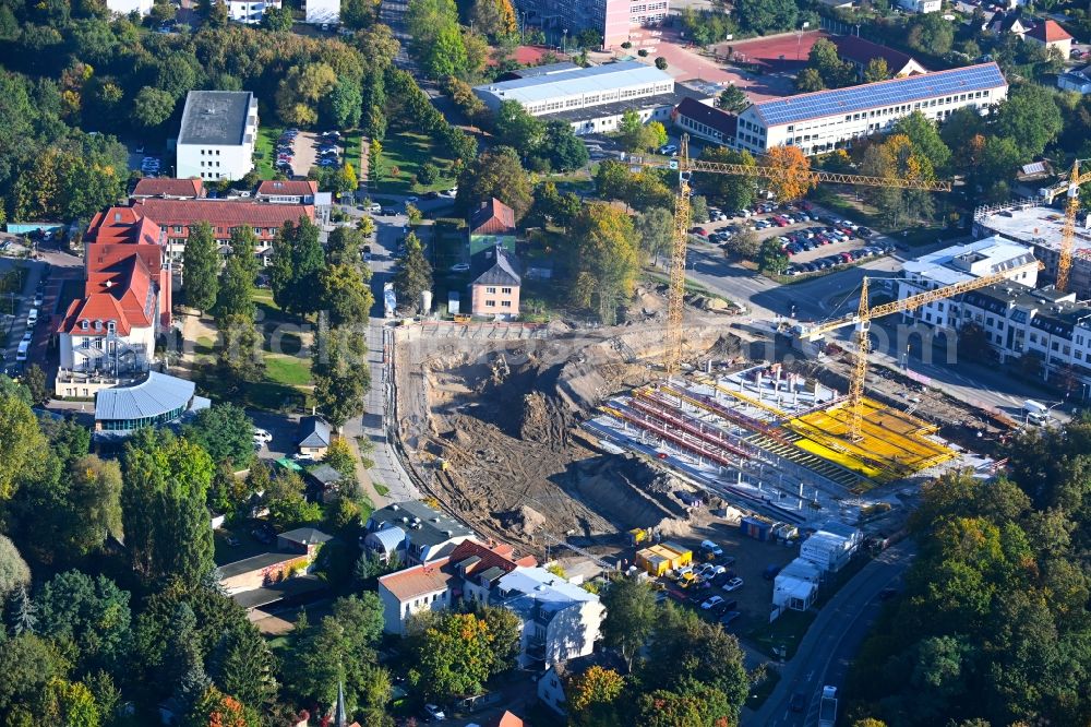 Aerial image Bernau - Construction site for the new parking garage and Mehrzweckhalle on Ladeburger Chaussee - Jahnstrasse - Ladeburger Strasse in Bernau in the state Brandenburg, Germany