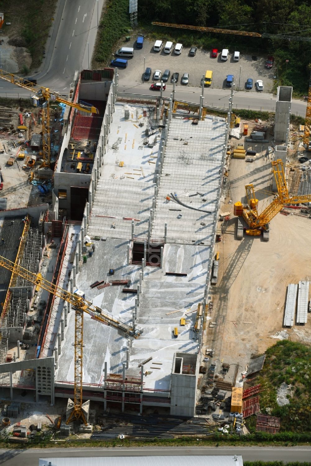 Karlsruhe from above - Construction site for the new parking garage on Alte Karlsruher Strasse in the district Durlach in Karlsruhe in the state Baden-Wurttemberg, Germany