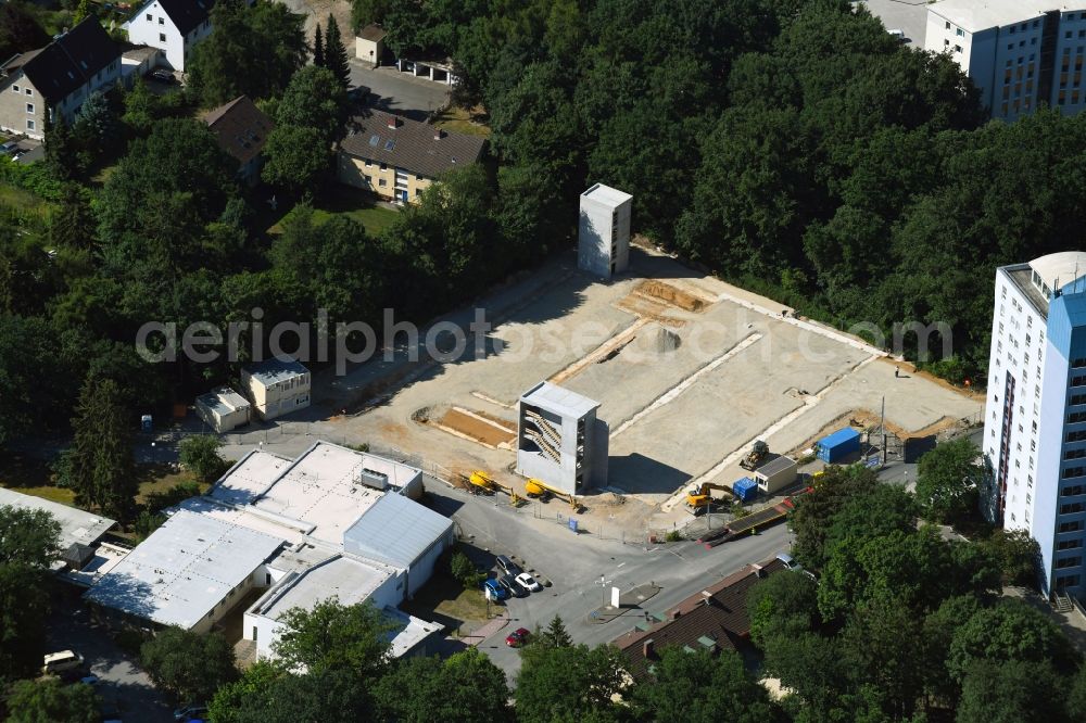 Wolfsburg from the bird's eye view: Construction site for the new parking garage on Klinikum Wolfsburg in Wolfsburg in the state Lower Saxony, Germany