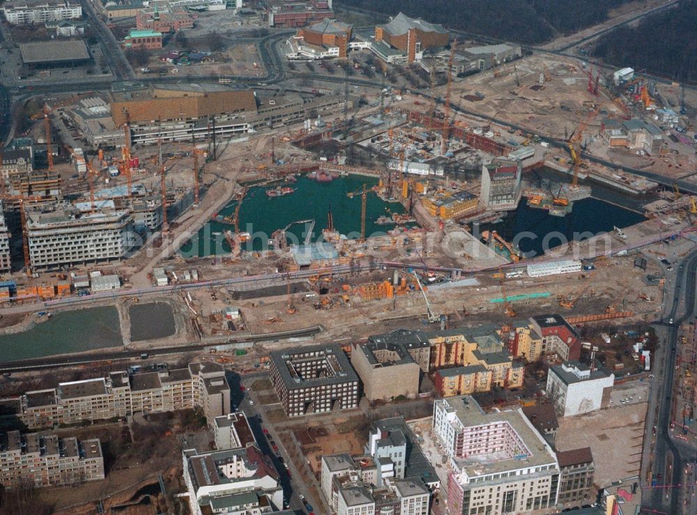 Berlin from the bird's eye view: Construction for the design and construction of the Potsdamer Platz in Berlin - Scanned by original artwork -