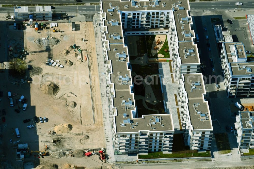 Aerial photograph Berlin - Construction site to build a new multi-family residential complex Heidestrasse corner Hedwig-Porschuetz-Strasse - Otto-Weidt-Platz in the district Moabit in Berlin, Germany