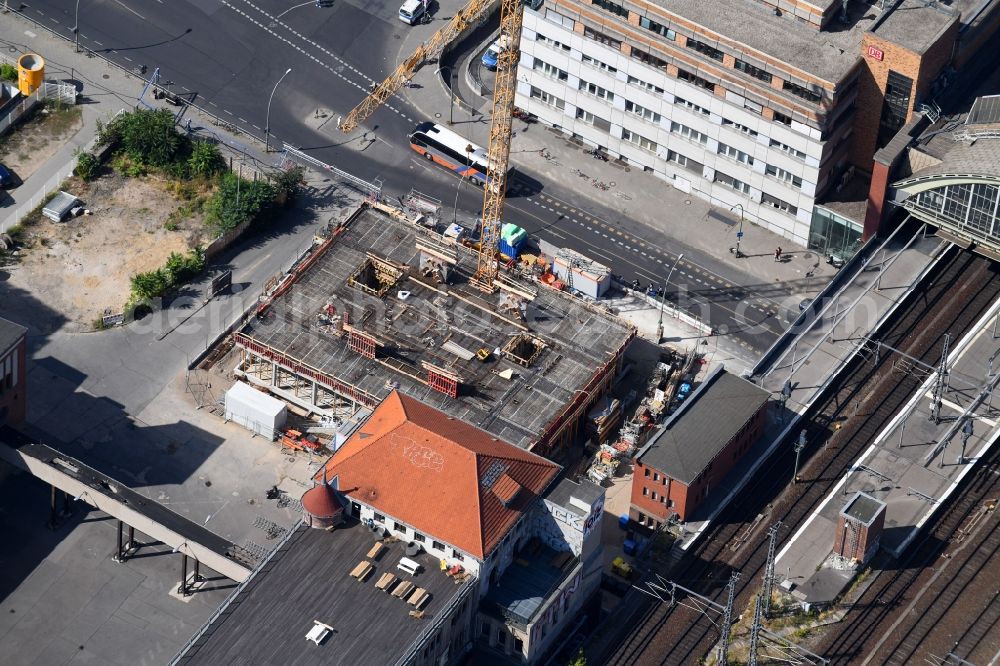 Berlin from the bird's eye view: Construction site for the new building of Rosa-Luxemburg-Stiftung Am Postbahnhof in the district Friedrichshain in Berlin, Germany