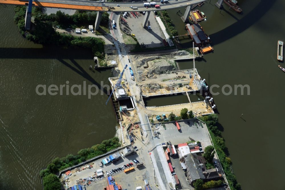 Hamburg from above - Construction site to build the new Rugenberger lock in Hamburg. Construction company is the August PRIEN GmbH & Co. KG