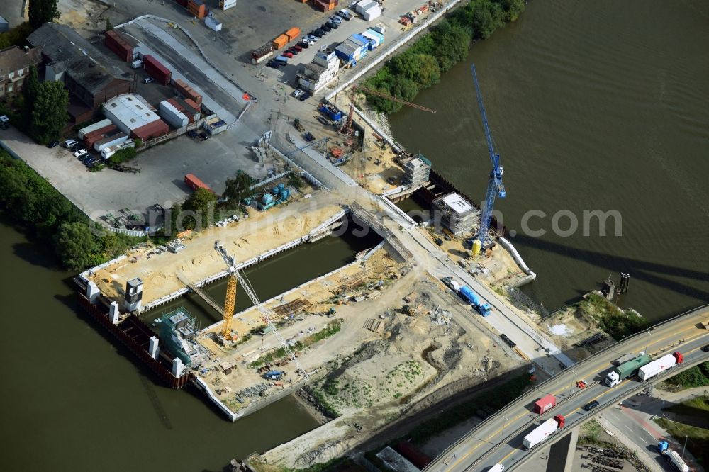 Hamburg from above - Construction site to build the new Rugenberger lock in Hamburg. Construction company is the August PRIEN GmbH & Co. KG