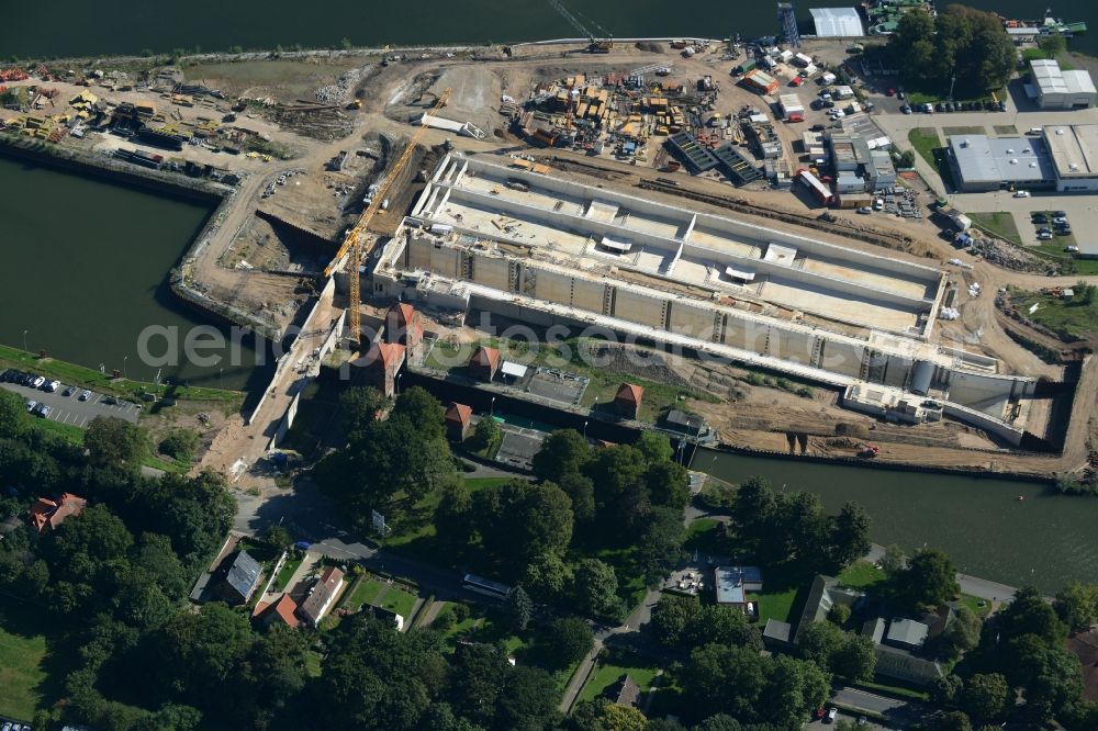 Aerial image Minden - Construction site to build the new lock in the waterway intersection in Minden in North Rhine-Westphalia