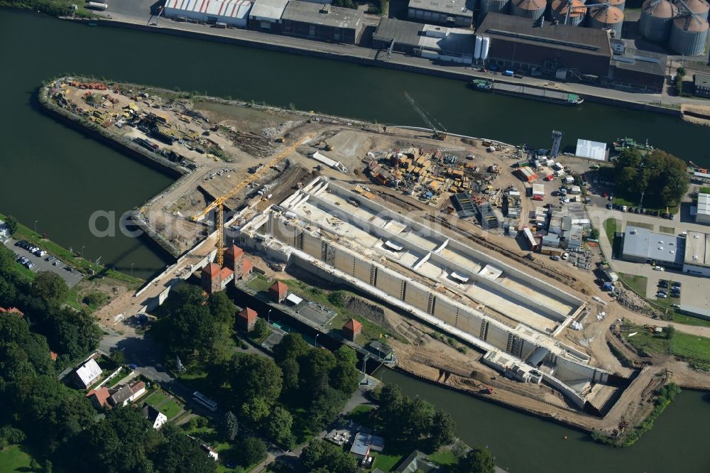 Aerial photograph Minden - Construction site to build the new lock in the waterway intersection in Minden in North Rhine-Westphalia