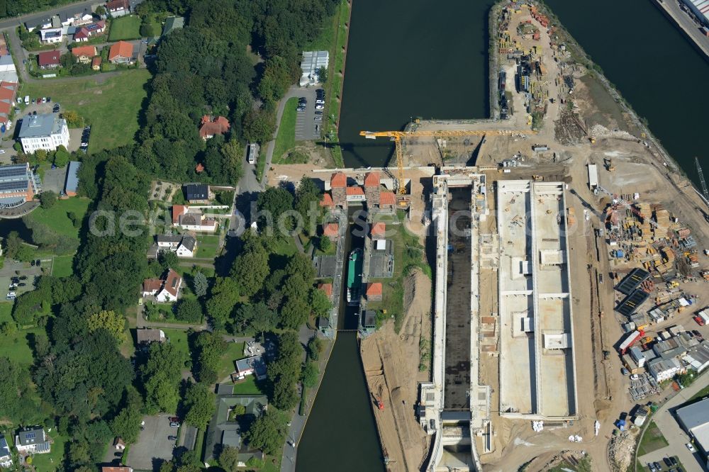 Aerial image Minden - Construction site to build the new lock in the waterway intersection in Minden in North Rhine-Westphalia