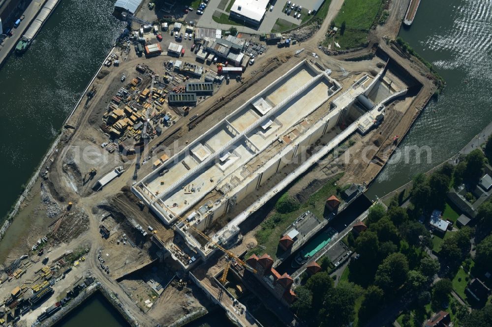 Minden from above - Construction site to build the new lock in the waterway intersection in Minden in North Rhine-Westphalia